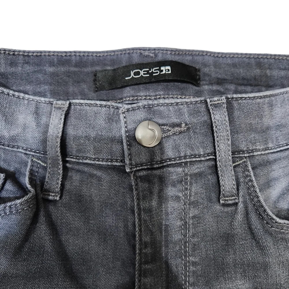 Joe’s Gray Skinny Ankle Jeans Size W27